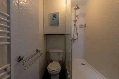 Salle de bains dans l'établissement Joli 3 pièces proche Marais