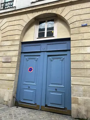 Plan de l'établissement Joli 3 pièces proche Marais