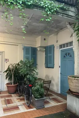 Jardin de l'établissement Joli 3 pièces proche Marais