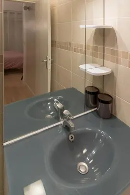 Salle de bains dans l'établissement Parisian Romance Retreat