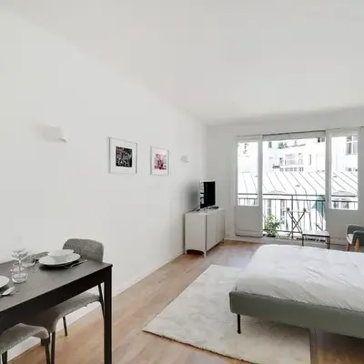 Bright Studio for 2 - Champs-Elysées