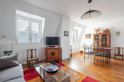 Télévision ou salle de divertissement dans l'établissement Veeve - Beaugrenelle Skies