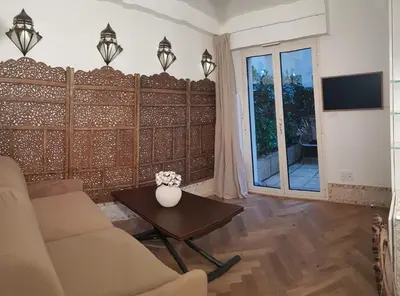Télévision ou salle de divertissement dans l'établissement Splendidis by Carole