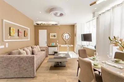 Télévision ou salle de divertissement dans l'établissement N Sublime appartement avec Sauna dans le 17e