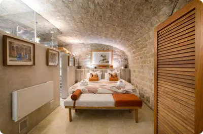 Un ou plusieurs lits dans un hébergement de l'établissement N Sublime appartement avec Sauna dans le 17e
