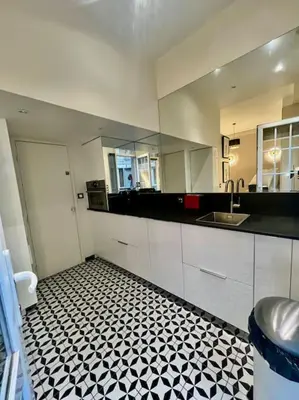 Cuisine ou kitchenette dans l'établissement Élégance, 4 Pers, palais des congrès