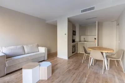 Coin salon dans l'établissement Modern Open-Air Apartment near Montmartre
