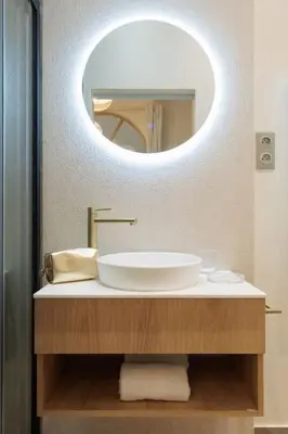 Salle de bains dans l'établissement New Luxury and Cozy apartment - Notre Dame
