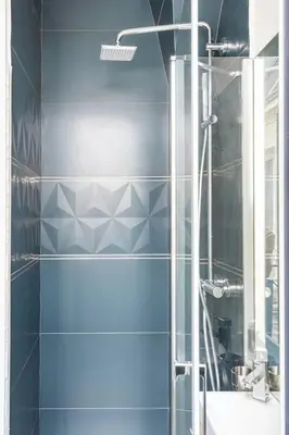 Salle de bains dans l'établissement 100 m2 of luxury and comfort in Neuilly | By Airnest