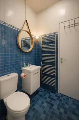 Salle de bains dans l'établissement CHAMPS DE MARS - SUFFREN
