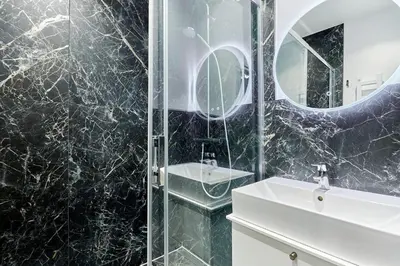Salle de bains dans l'établissement Apartment Louvre by Studio prestige