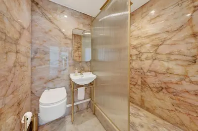 Salle de bains dans l'établissement AV Experiences - Appartement Montaigne Luxury