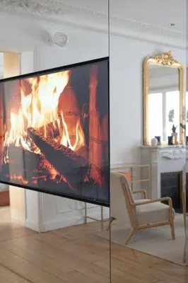 Télévision ou salle de divertissement dans l'établissement AV Experiences - Appartement Montaigne Luxury