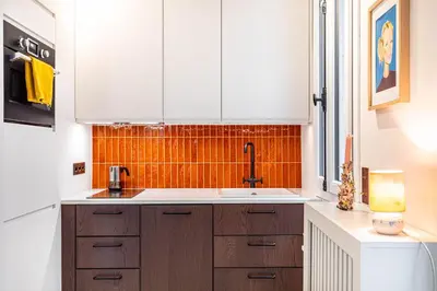 Cuisine ou kitchenette dans l'établissement GuestReady - Bright Apt near Sacré-Coeur