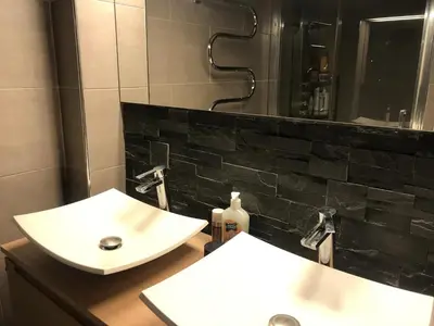 Salle de bains dans l'établissement Chambre Privée avec salon Châtillon près de Paris