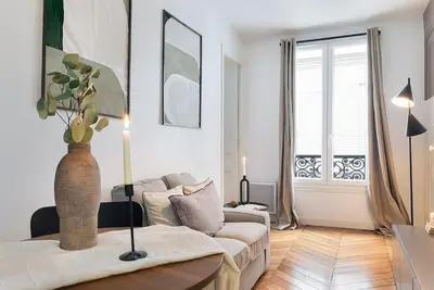 Coin salon dans l'établissement Brenne - 1 chambre à Montorgueil
