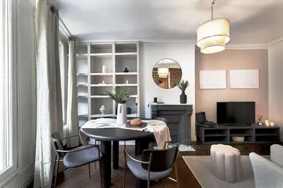 Télévision ou salle de divertissement dans l'établissement Angers - 1 chambre et balcon aux Halles