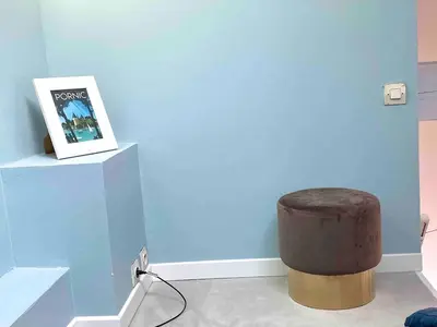 Télévision ou salle de divertissement dans l'établissement The Artist