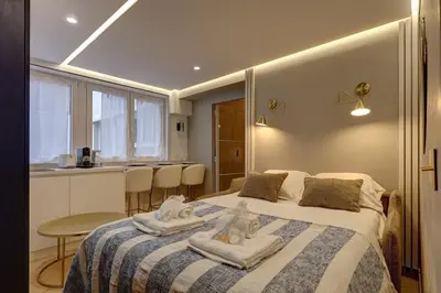 Un ou plusieurs lits dans un hébergement de l'établissement 369 Suite Fondary 5 - Superb apartment in Paris