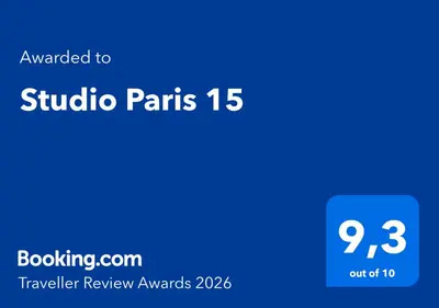 Certificat, récompense, panneau ou autre document affiché dans l'établissement Studio Paris 15