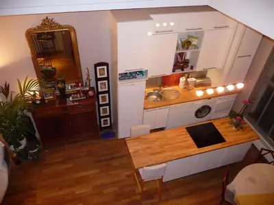Télévision ou salle de divertissement dans l'établissement Exotic Loft in Montmartre + terrace !