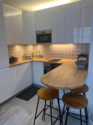 Cuisine ou kitchenette dans l'établissement Montmartre Sacré Cœur Appartement Refait à Neuf Paris 18ème - 4 P