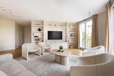 Télévision ou salle de divertissement dans l'établissement Elegant apartment - 3B 6P - Eiffel Tower
