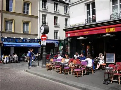 Clients de l'établissement Alice - Design Loft Historic Passage Mouffetard Pedestrian