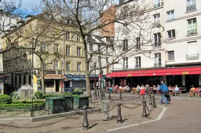 Clients de l'établissement Alice - Design Loft Historic Passage Mouffetard Pedestrian
