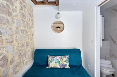 Coin salon dans l'établissement Lou - Stylish Studio Montorgueil Historic Heights