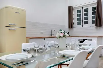 Cuisine ou kitchenette dans l'établissement Magnificent loft Porte Versailles & Champs de Mars