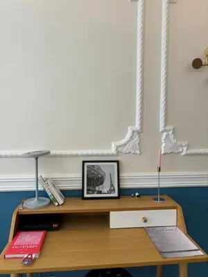Télévision ou salle de divertissement dans l'établissement Superbe appartement Paris 3ème