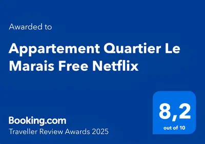 Certificat, récompense, panneau ou autre document affiché dans l'établissement Appartement Quartier Le Marais Free Netflix