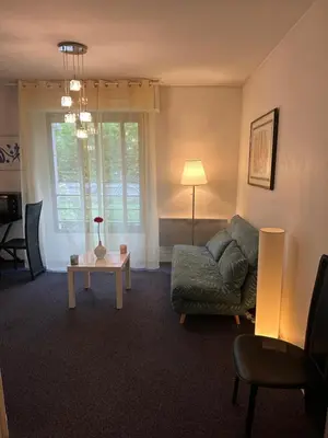 Coin salon dans l'établissement Studio Paris Bastille