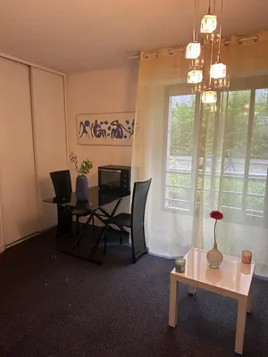 Coin salon dans l'établissement Studio Paris Bastille