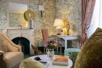 Coin salon dans l'établissement UNE AUTRE CHAMBRE