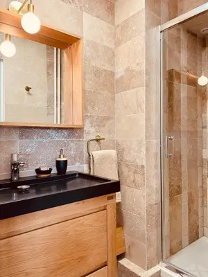 Salle de bains dans l'établissement Vue imprenable sur la Tour Eiffeil