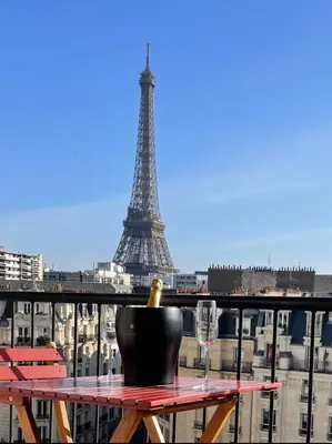 Balcon ou terrasse dans l'établissement Vue imprenable sur la Tour Eiffeil