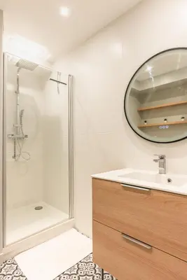 Salle de bains dans l'établissement Fantastic Family Apartment - 20min from city center