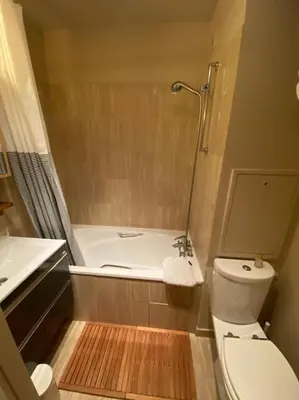 Salle de bains dans l'établissement Studio très calme Montparnasse