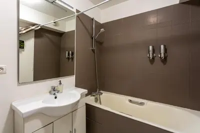 Salle de bains dans l'établissement Studio calme et accueillant Metro Charonne