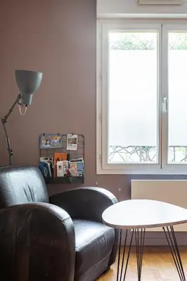 Coin salon dans l'établissement Studio calme et accueillant Metro Charonne
