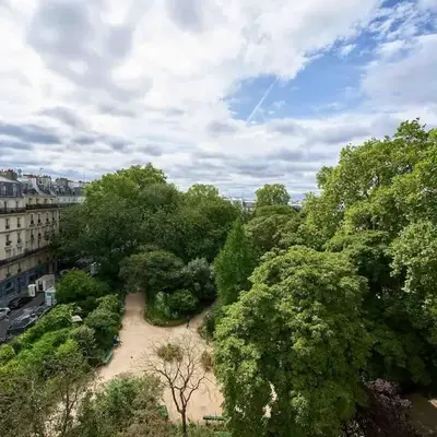 Marais - Parents Suite & Kids Room with Park View