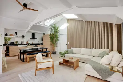 Coin salon dans l'établissement Paris Expo - Charming Loft at the Gates of Paris - GetHosted