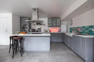 Cuisine ou kitchenette dans l'établissement L'appartement du Cirque