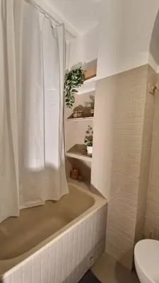 Salle de bains dans l'établissement Beautiful, cosy apartment for 1 to 6 people, located near Olympic Park