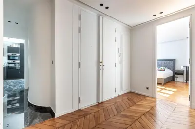 Un ou plusieurs lits dans un hébergement de l'établissement Amazing apartment 2BDR/6PAX next to Champs Elysées