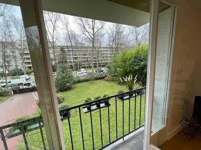 Jardin de l'établissement Calme et verdure à 2 pas de Paris