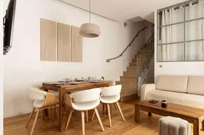 Coin salon dans l'établissement Amazing apartment - 2BR-6P - Nation
