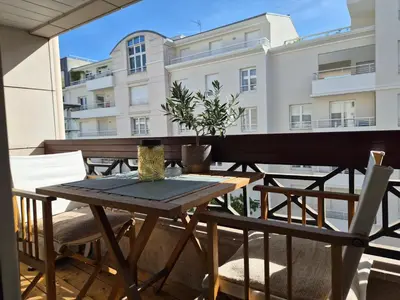 Plan de l'établissement Studio climatisé avec balcon proche Champs-Élysées